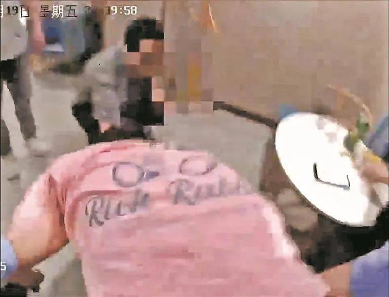 事发晋江一宾馆！警方紧急出动(图1)