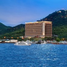 通程控股董秘回复：公司的酒店业务将坚持传统酒店+物业+产品“三个运营中心”的战略定位和实时定位(图1)