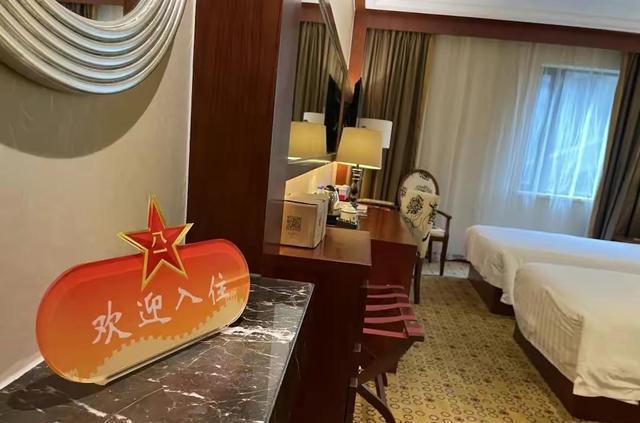上海推出一家拥军宾馆本来是好事却遭到了战友的吐槽为什么(图1)