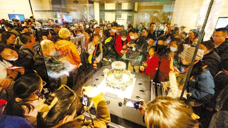 雷火竞技网址既不似海南过冬如夏 也没有东北极致冰雪 武汉春节为什么这样火(图3)