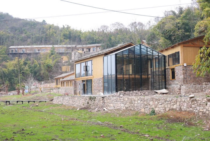 雷火竞技下载加快进程黄果树旅游区重点项目建设稳步推进(图6)