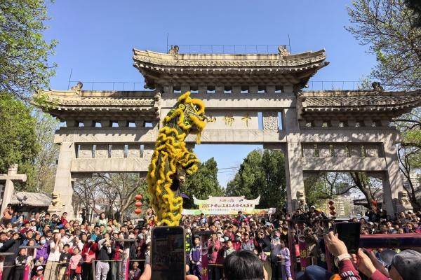 历下春日旅游热度攀升 人气爆棚满意度高雷火竞技平台(图2)