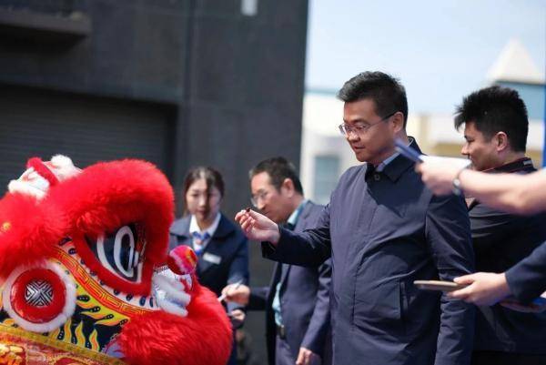 青岛新汇星城项目希尔顿欢雷火竞技朋酒店盛大启幕(图4)